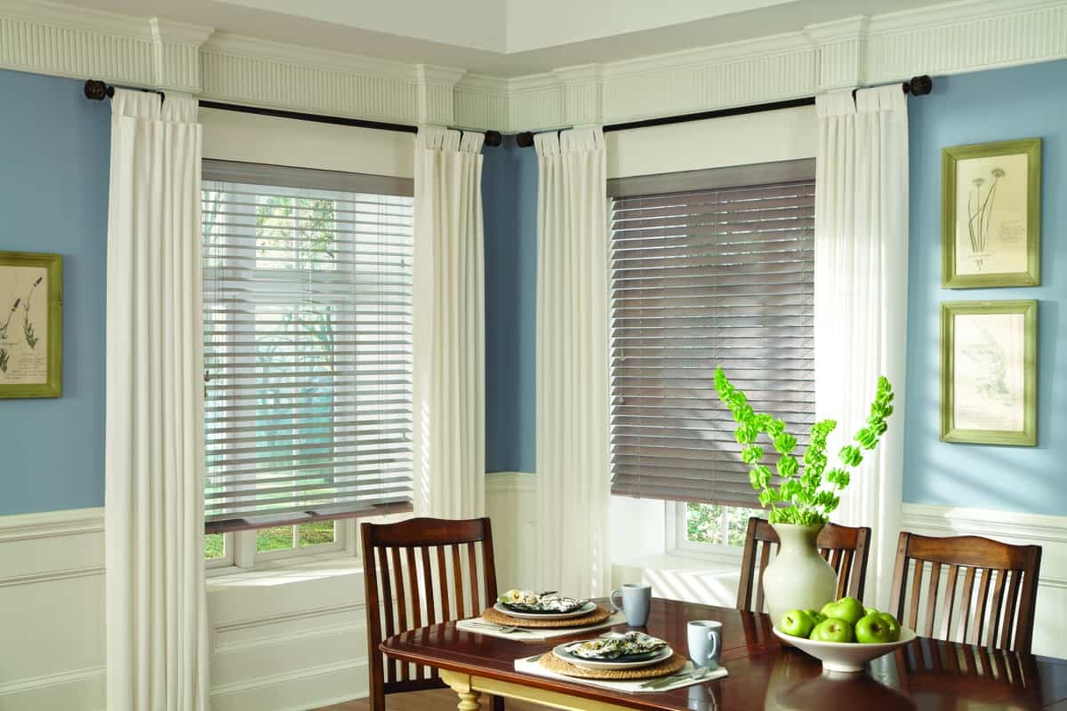 Parkland® Wood Blinds– Brunswick, Georgia (GA) and Hunter Douglas PowerView® Automation classic touch gorgeous wood blinds
