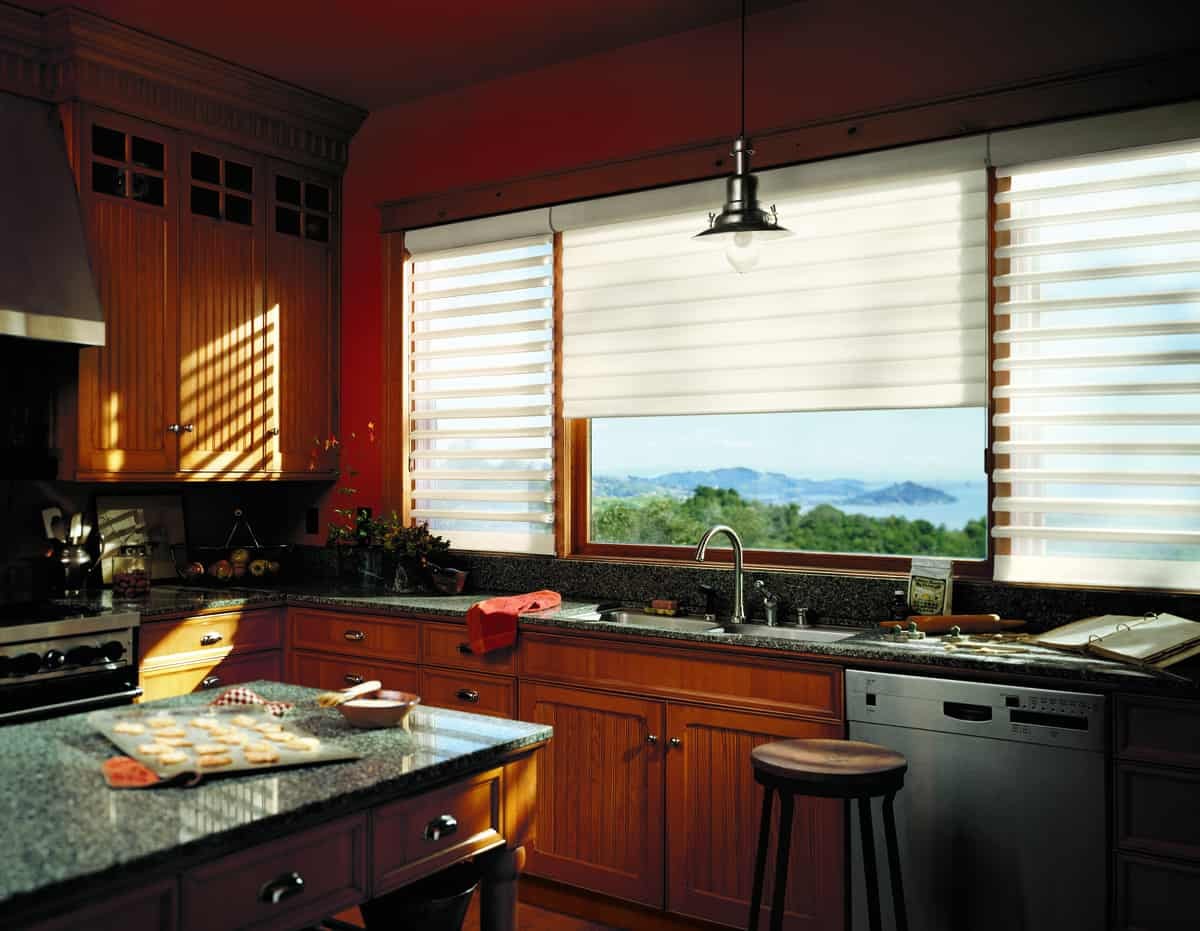 Pirouette® Window Shadings Brunswick, Georgia (GA) soft shade blinds and versatile sheer shadings from Hunter Douglas.